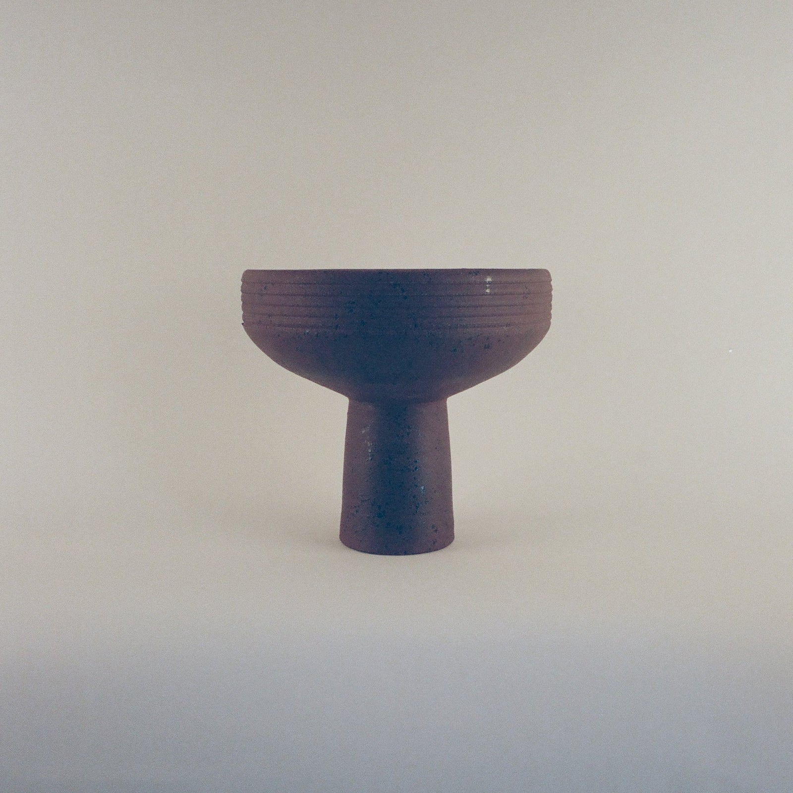 Standing Fruit Bowl